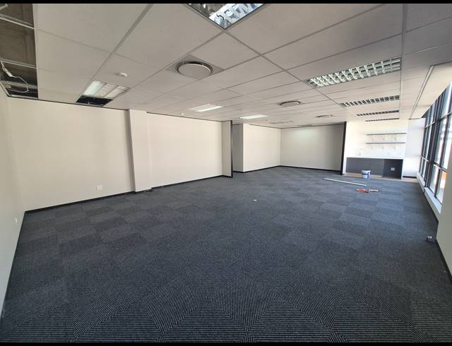 154M² OFFICE TO LET IN RIVONIA